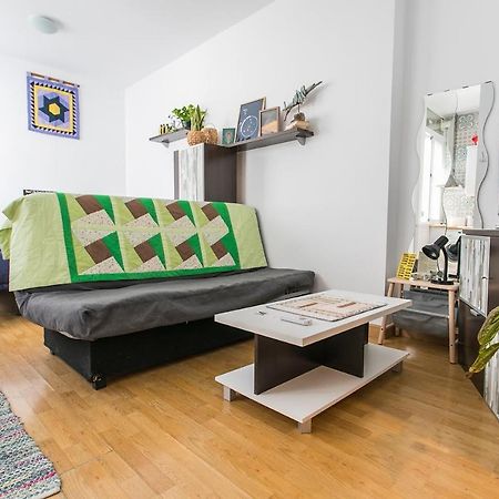 Estudio Cobertizo Apartment Malaga Bagian luar foto